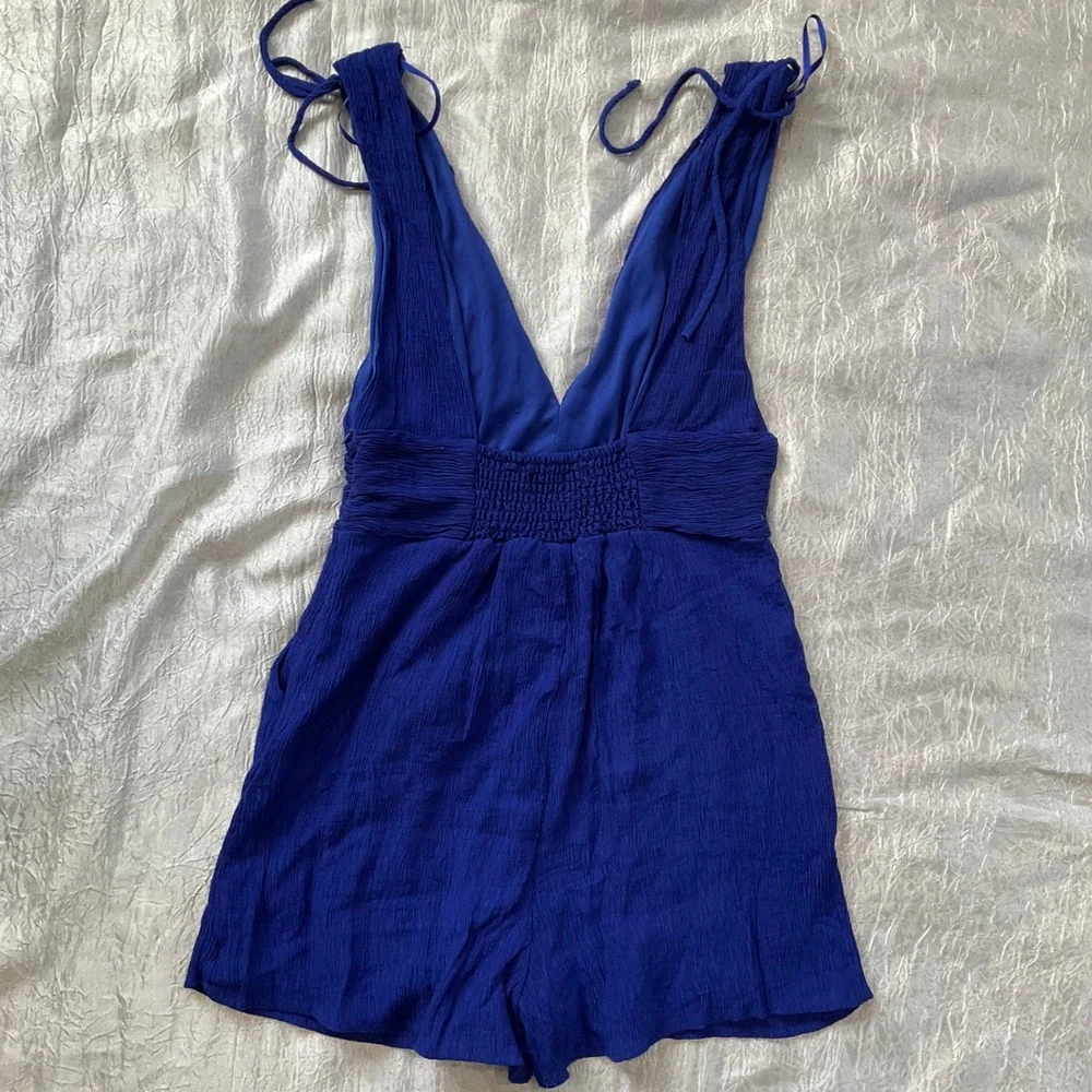 One Clothing Royal Blue Crinkle Plunging Romper Tie Shoulder Open Back Smocked M